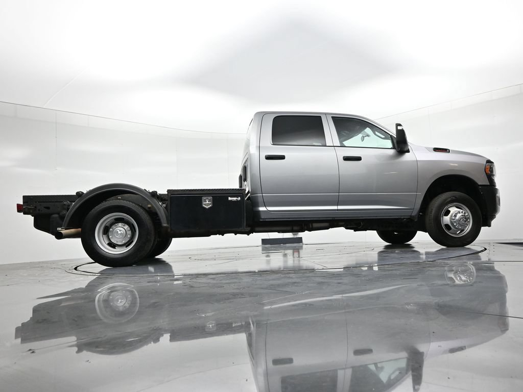 Used 2024 RAM 3500 Tradesman w/ Cold Weather Group RWD image 23