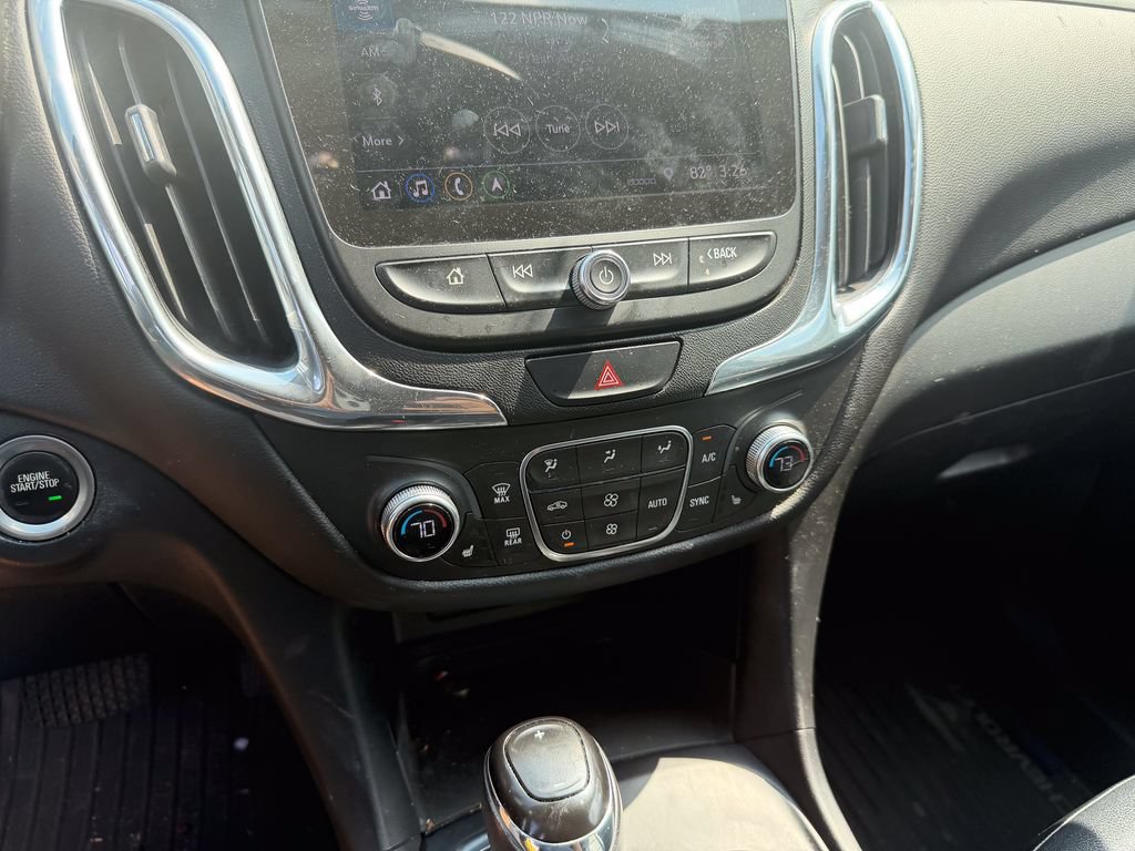 Used 2019 Chevrolet Equinox LT w/ Sun & Navigation Package AWD/4WD image 18