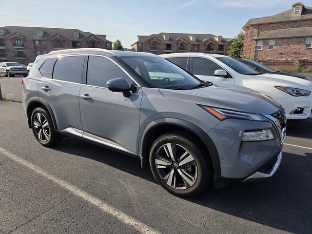 Used 2021 Nissan Rogue Platinum AWD/4WD image 3