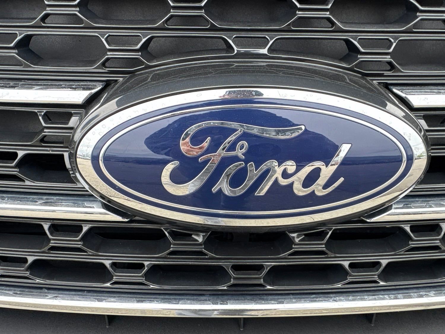 Certified 2023 Ford Explorer XLT w/ Equipment Group 202A AWD/4WD image 13