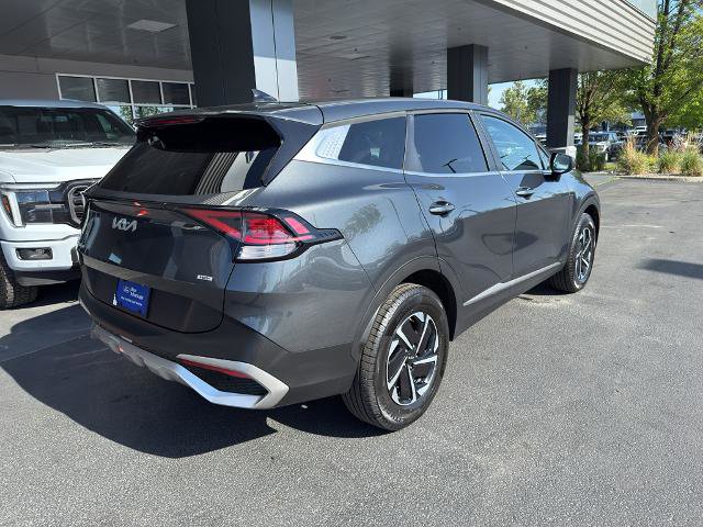 Used 2024 Kia Sportage LX AWD/4WD image 4