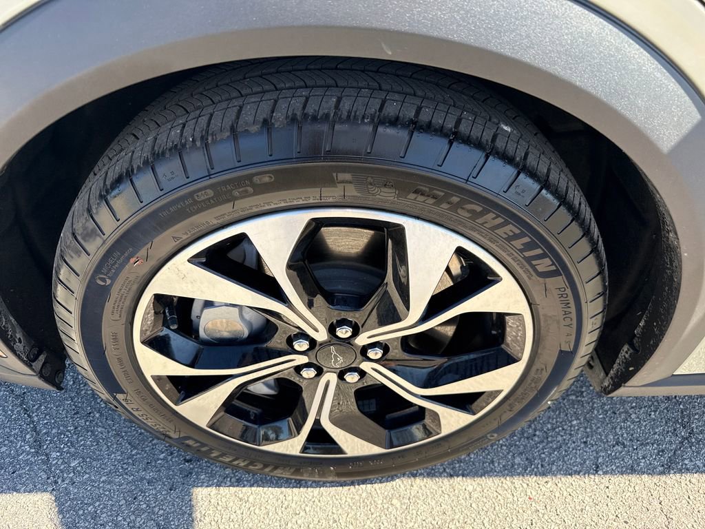 Certified 2025 Ford Mustang Mach-E Select image 12