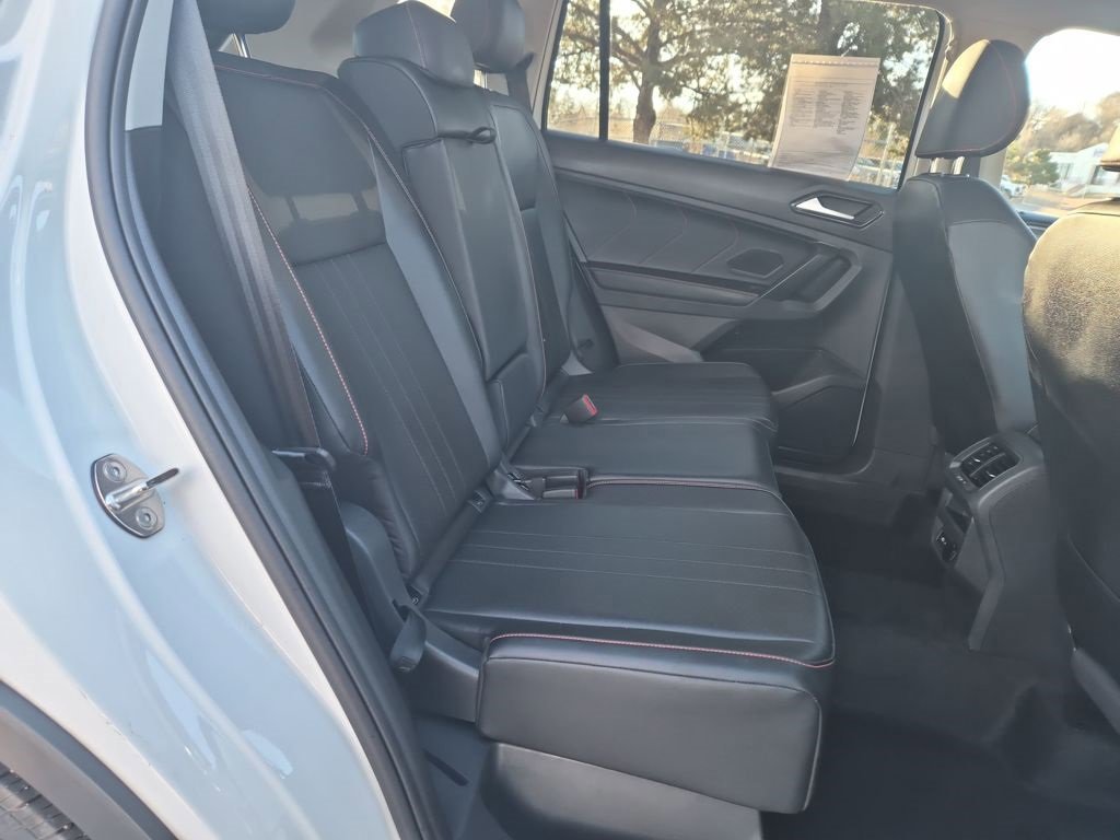 Used 2024 Volkswagen Tiguan Wolfsburg Edition image 27