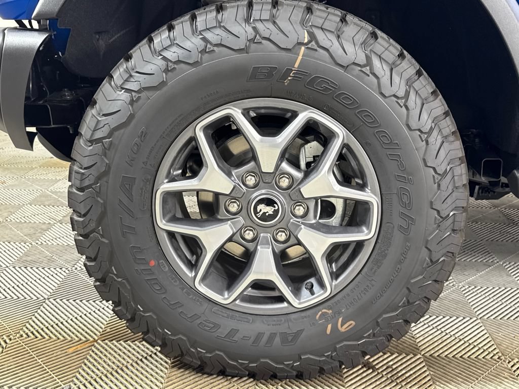 Certified 2025 Ford Bronco Badlands AWD/4WD image 17