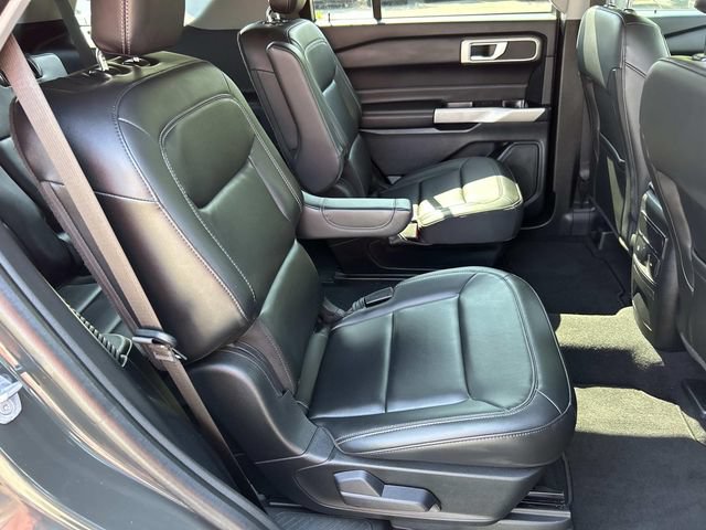 Certified 2024 Ford Explorer XLT w/ Equipment Group 202A AWD/4WD image 27