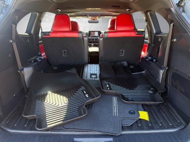 Used 2021 Toyota Highlander XSE AWD/4WD image 23