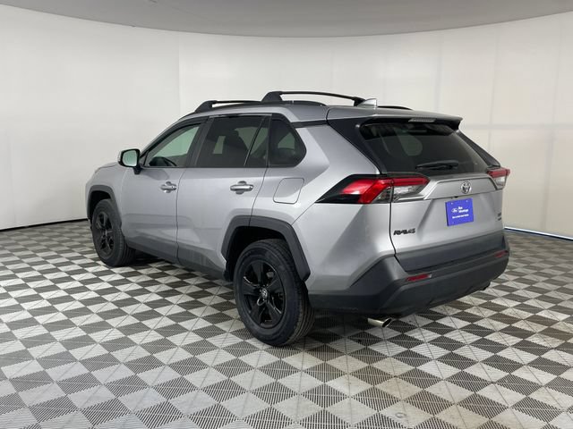 Used 2021 Toyota RAV4 XLE w/ Convenience Package AWD/4WD image 15