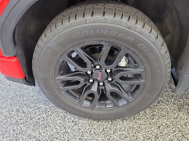 Used 2023 GMC Sierra 1500 Pro w/ Graphite Edition AWD/4WD image 5