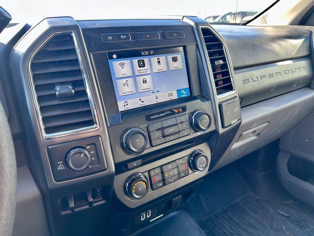 Certified 2018 Ford F350 XLT w/ XLT Premium Package image 25