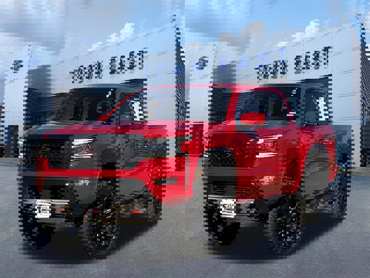 Used 2023 Nissan Frontier PRO-4X w/ Pro Convenience Package