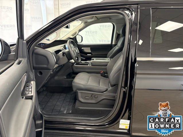 Certified 2025 Ford Expedition Active AWD/4WD image 25