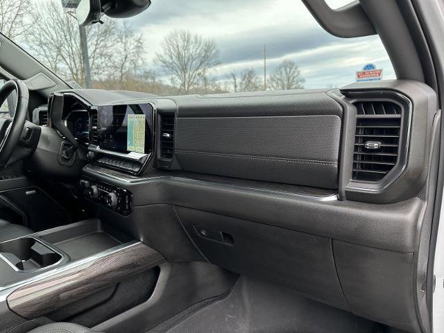 Used 2025 Chevrolet Silverado 2500 LTZ w/ LTZ Premium Package image 18