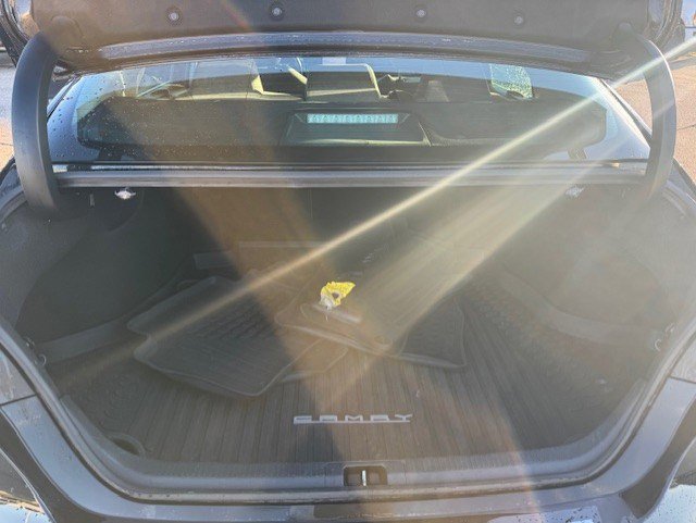 Used 2022 Toyota Camry LE FWD image 25