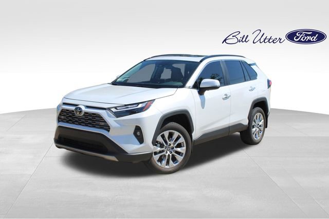 Used 2025 Toyota RAV4 Limited FWD image 1