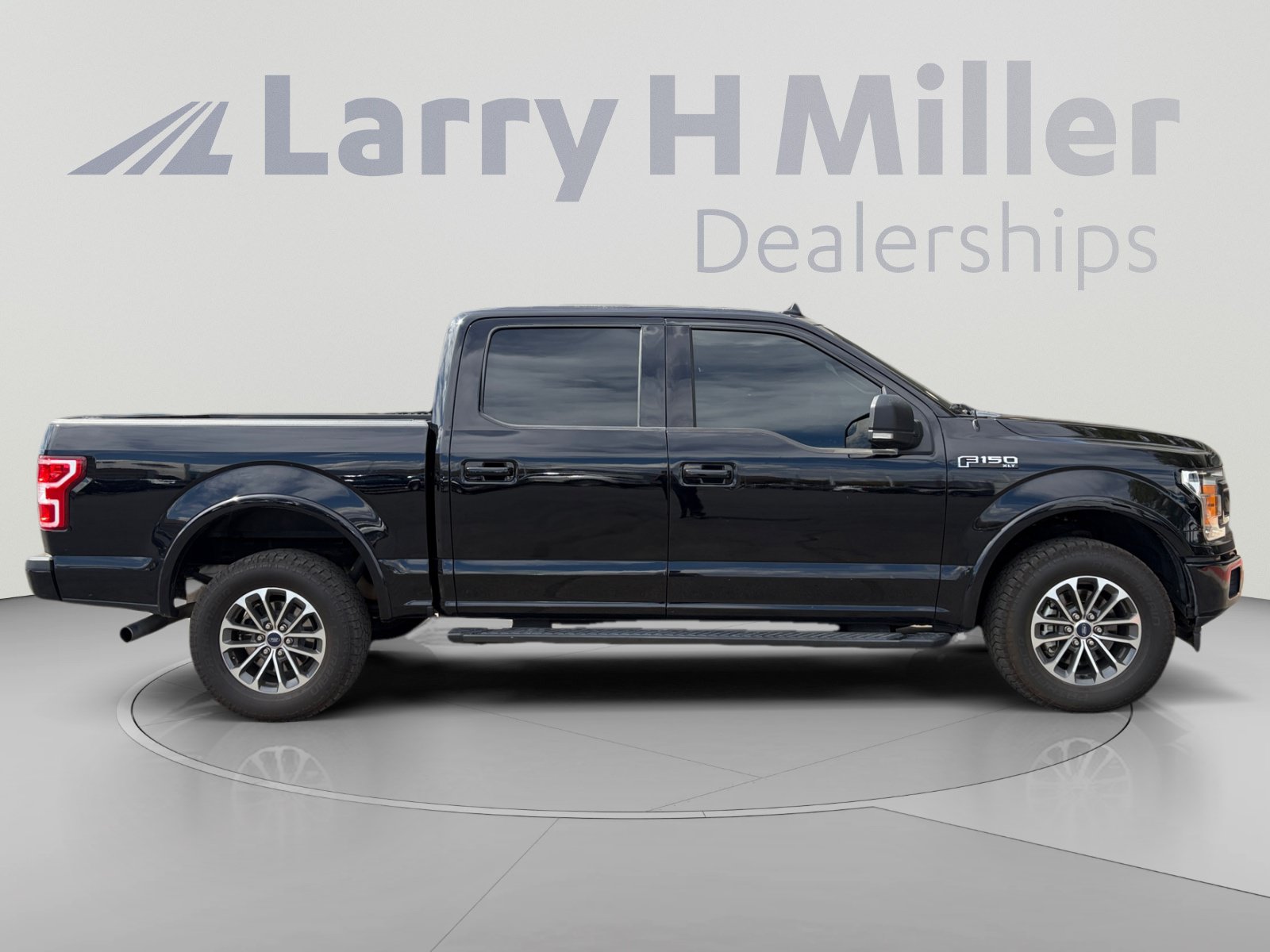 Certified 2020 Ford F150 XLT w/ Equipment Group 302A Luxury AWD/4WD image 6
