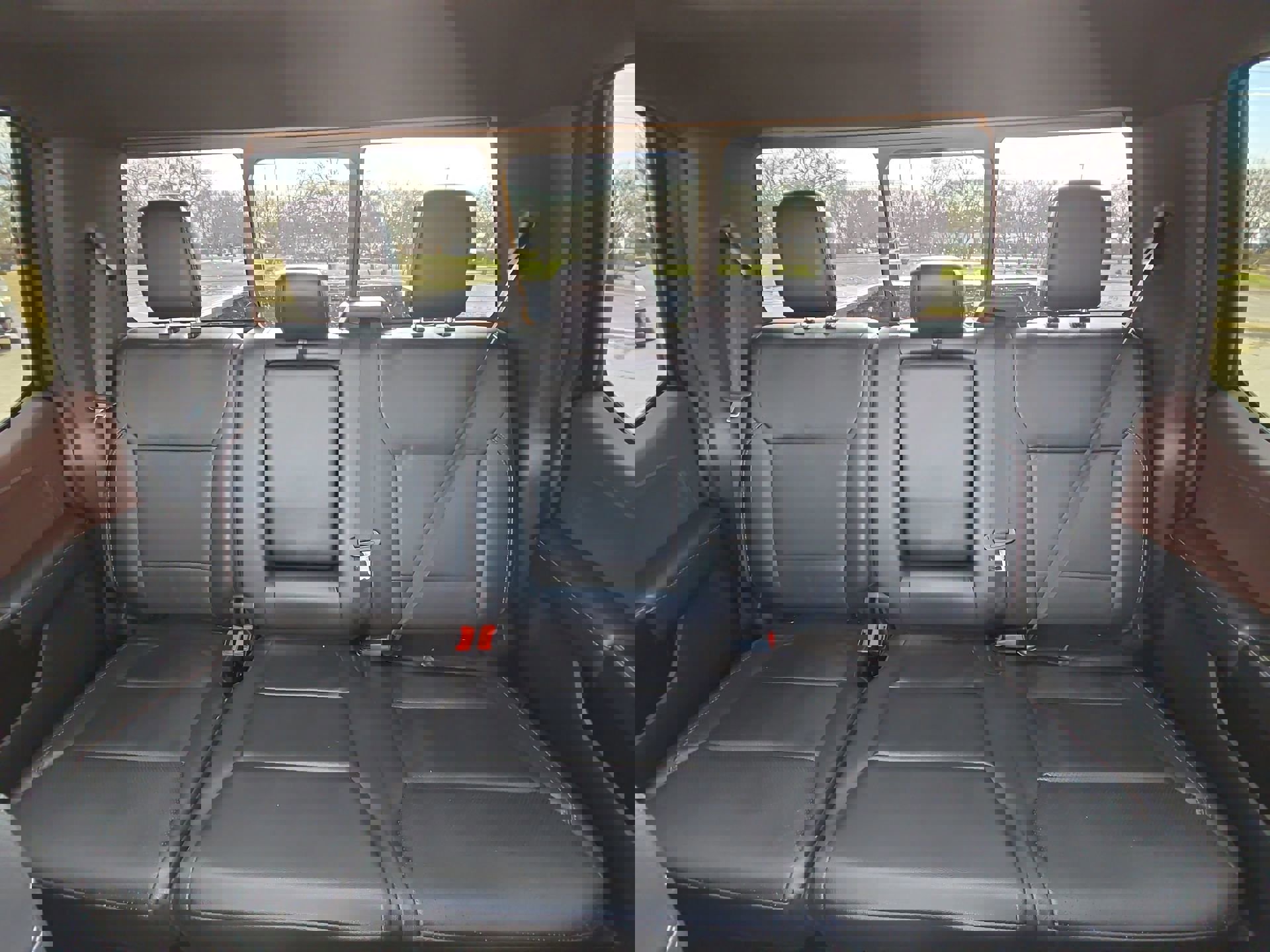 Certified 2022 Ford F150 Lariat w/ Equipment Group 502A High image 22