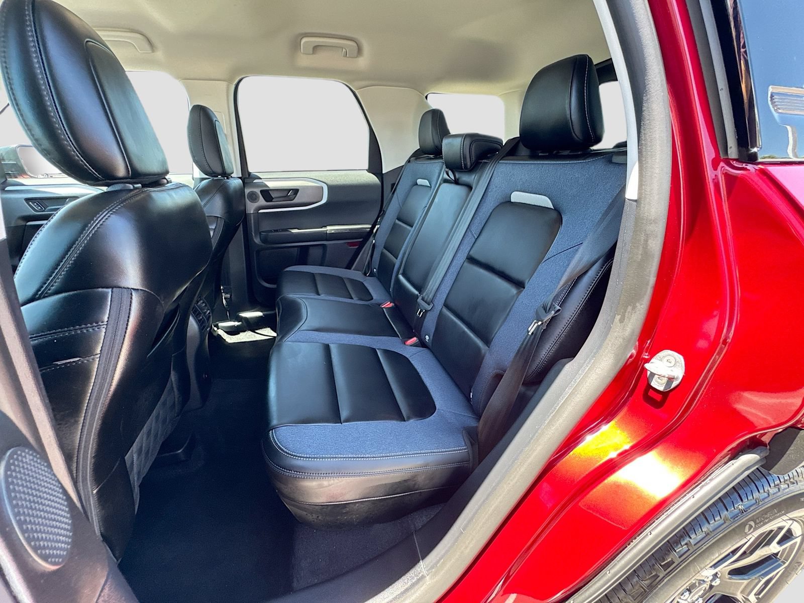 Certified 2025 Ford Bronco Sport Outer Banks w/ Outer Banks Tech Package+ AWD/4WD image 25