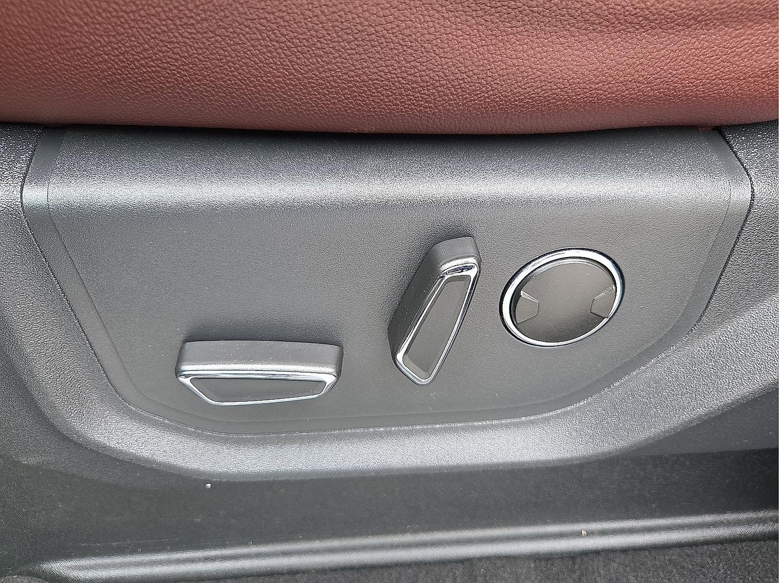 Certified 2024 Ford Expedition Max Limited image 16