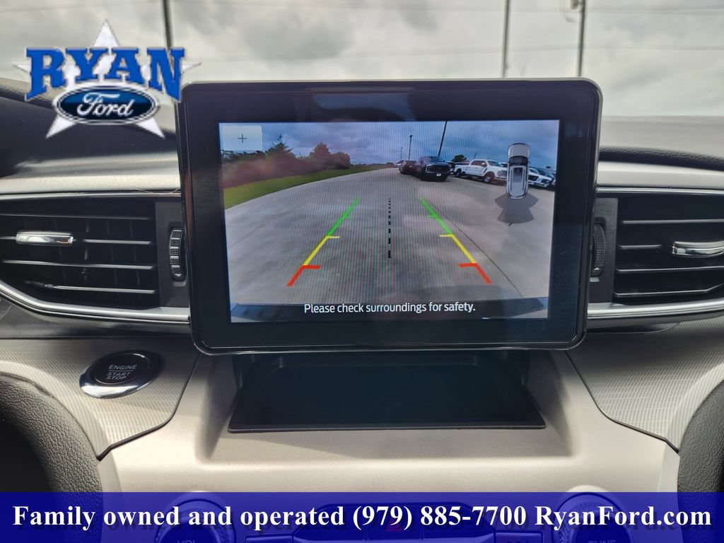 Certified 2022 Ford Explorer XLT w/ Equipment Group 202A RWD image 13