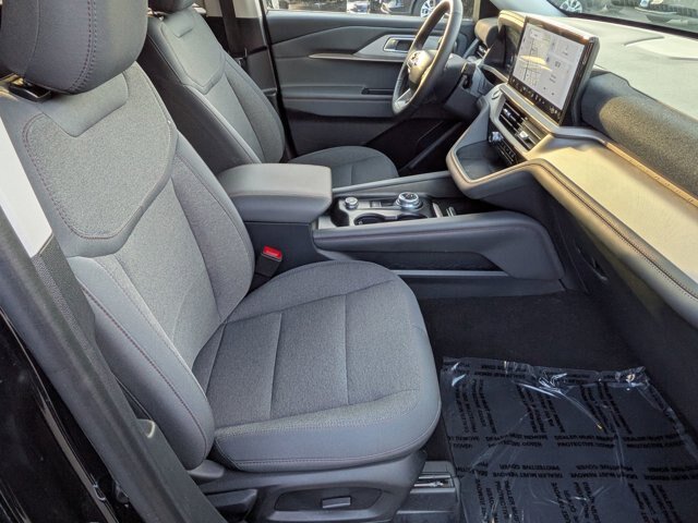 Certified 2025 Ford Explorer Active AWD/4WD image 25