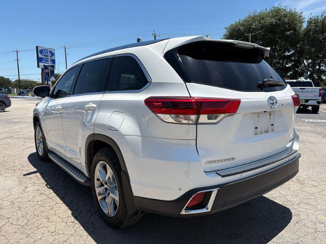 Used 2019 Toyota Highlander Limited FWD image 7
