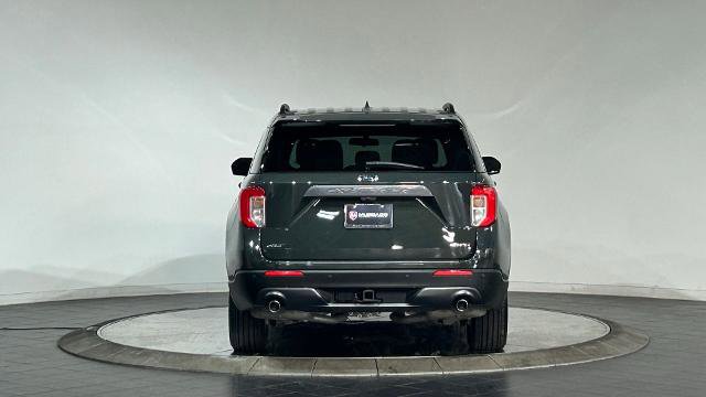 Certified 2021 Ford Explorer XLT w/ Equipment Group 202A AWD/4WD image 8