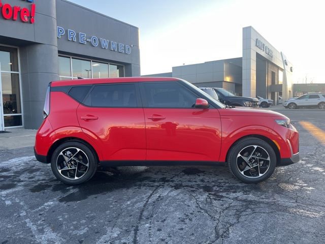 Used 2023 Kia Soul EX image 6