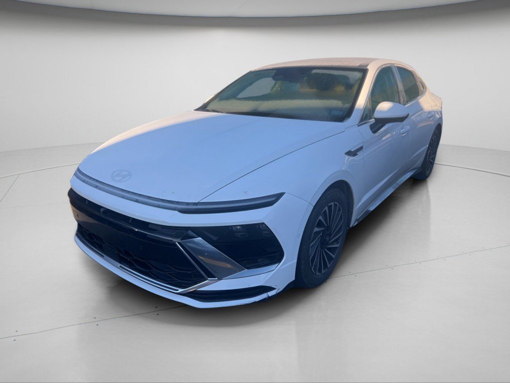 Used 2024 Hyundai Sonata Limited image 15