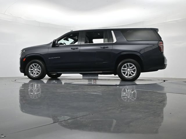 Used 2023 Chevrolet Suburban LT RWD image 41