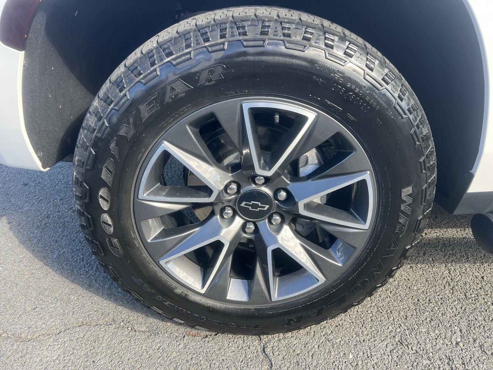 Used 2023 Chevrolet Tahoe Z71 w/ Luxury Package image 12