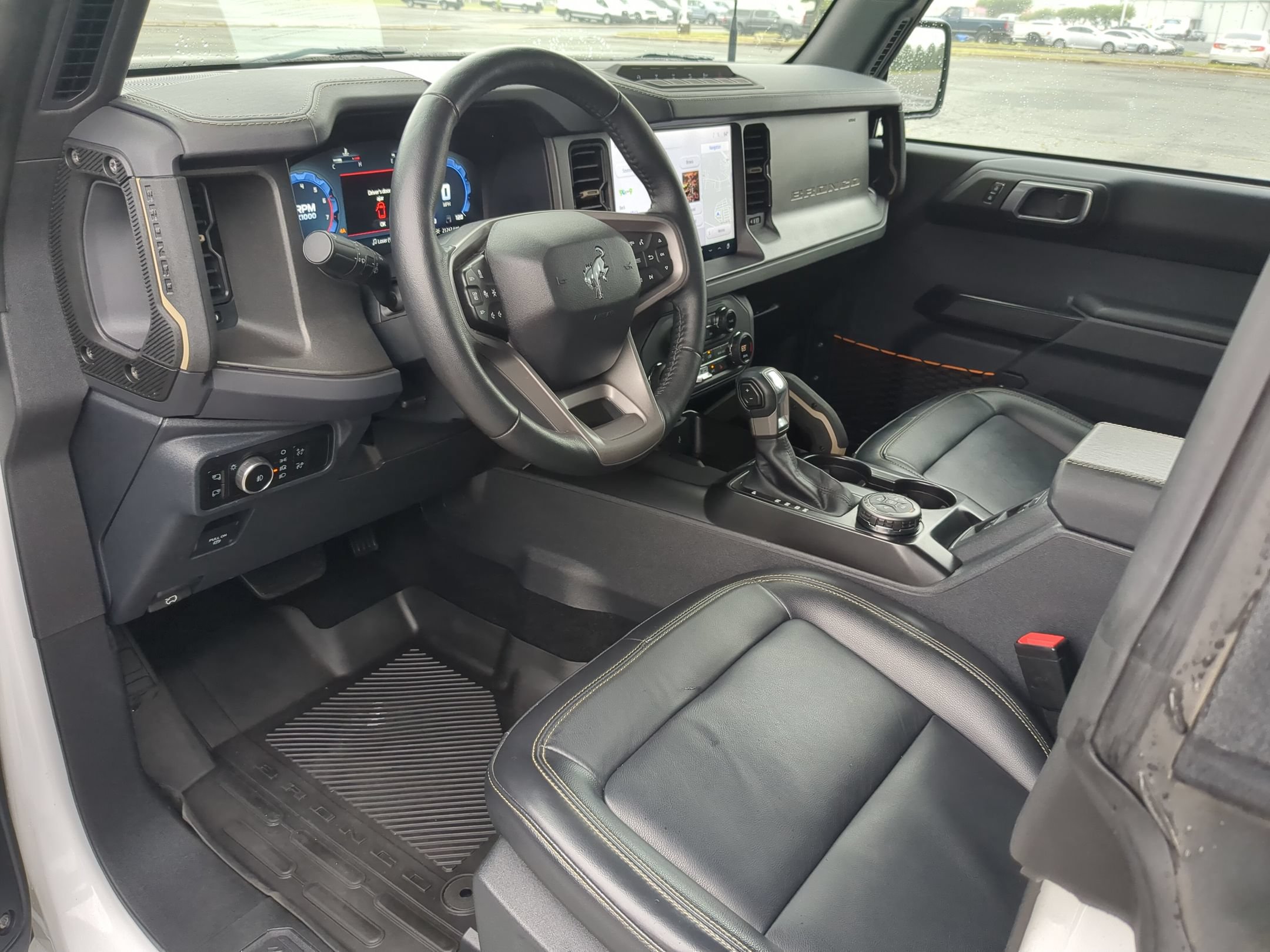 Certified 2025 Ford Bronco Badlands AWD/4WD image 17