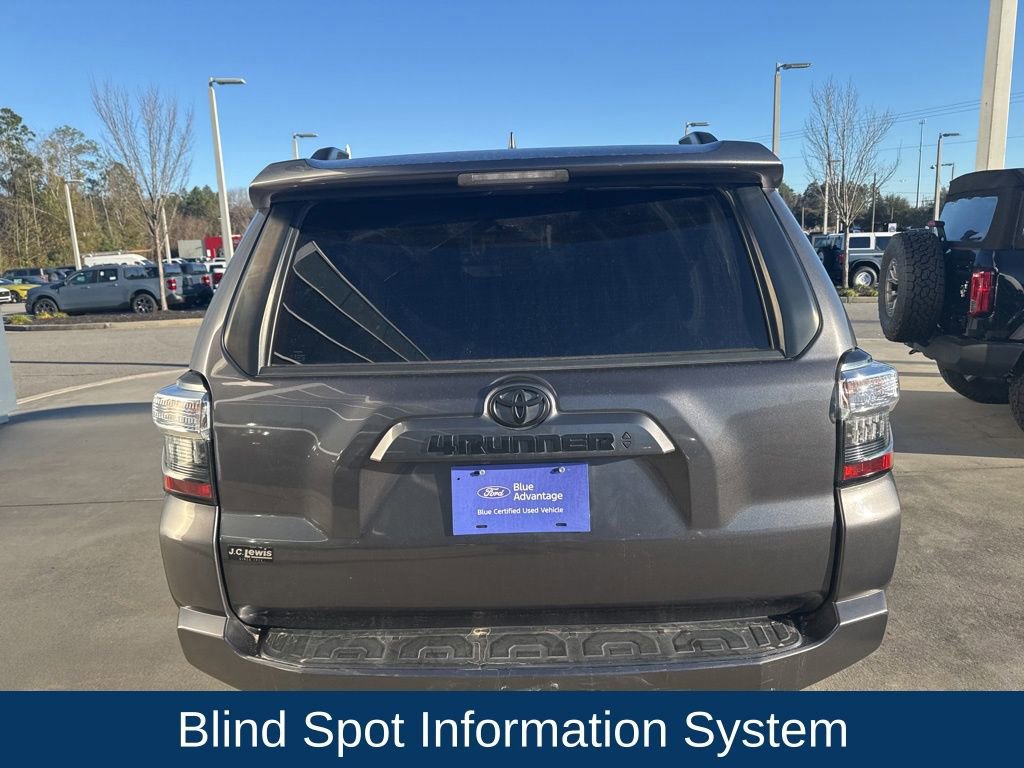 Used 2022 Toyota 4Runner SR5 Premium image 3
