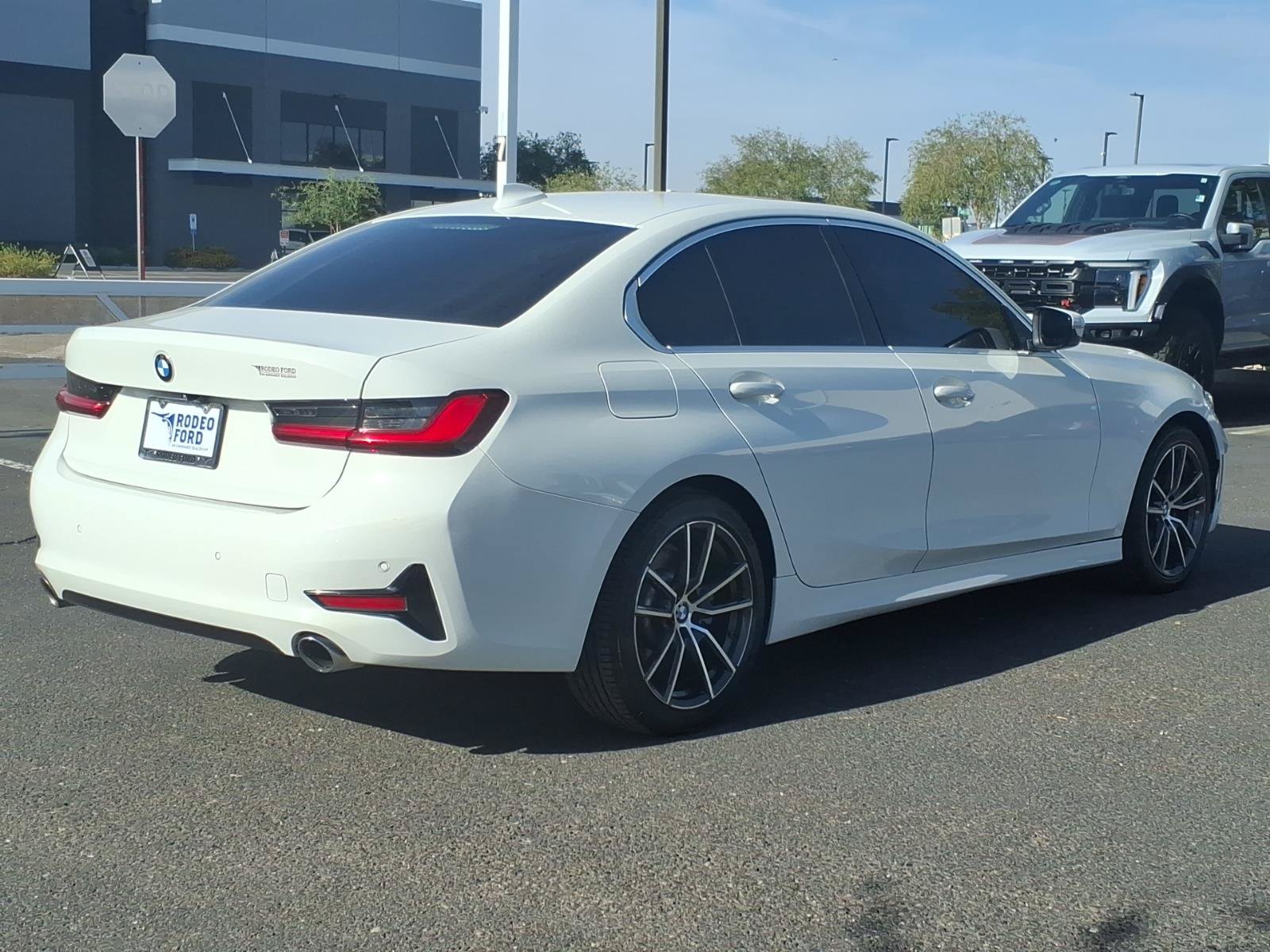 Used 2019 BMW 330i Sedan w/ Driving Assistance Package RWD image 5