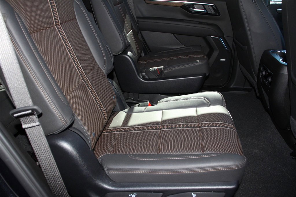 Used 2025 Chevrolet Tahoe High Country image 26