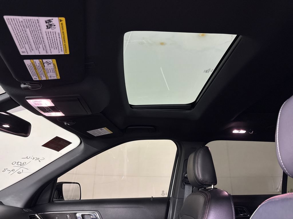 Certified 2018 Ford Explorer Sport w/ Ford Safe & Smart Package AWD/4WD image 35