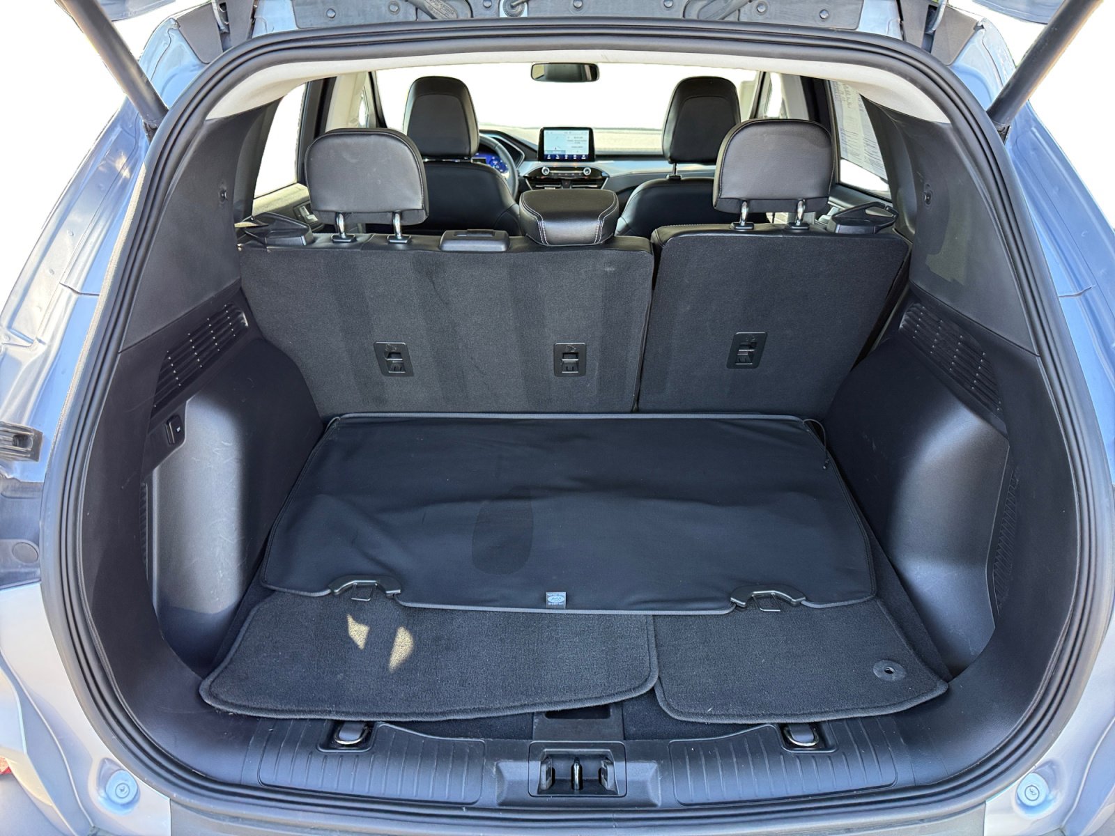 Certified 2022 Ford Escape Titanium AWD/4WD image 17