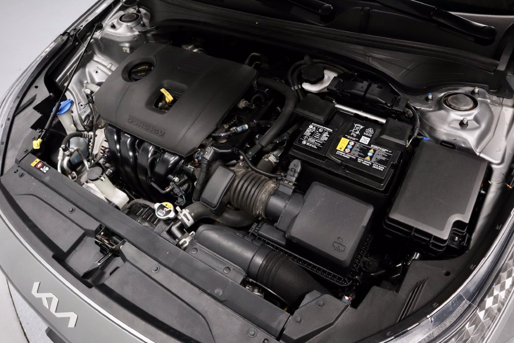 Used 2024 Kia Forte LXS FWD image 17