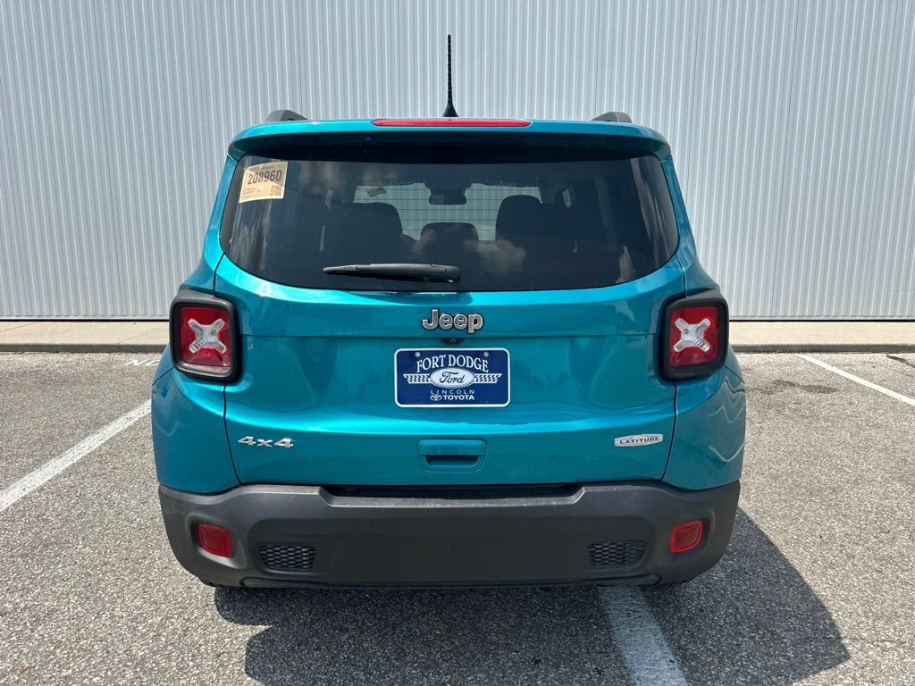 Used 2022 Jeep Renegade Latitude AWD/4WD image 7