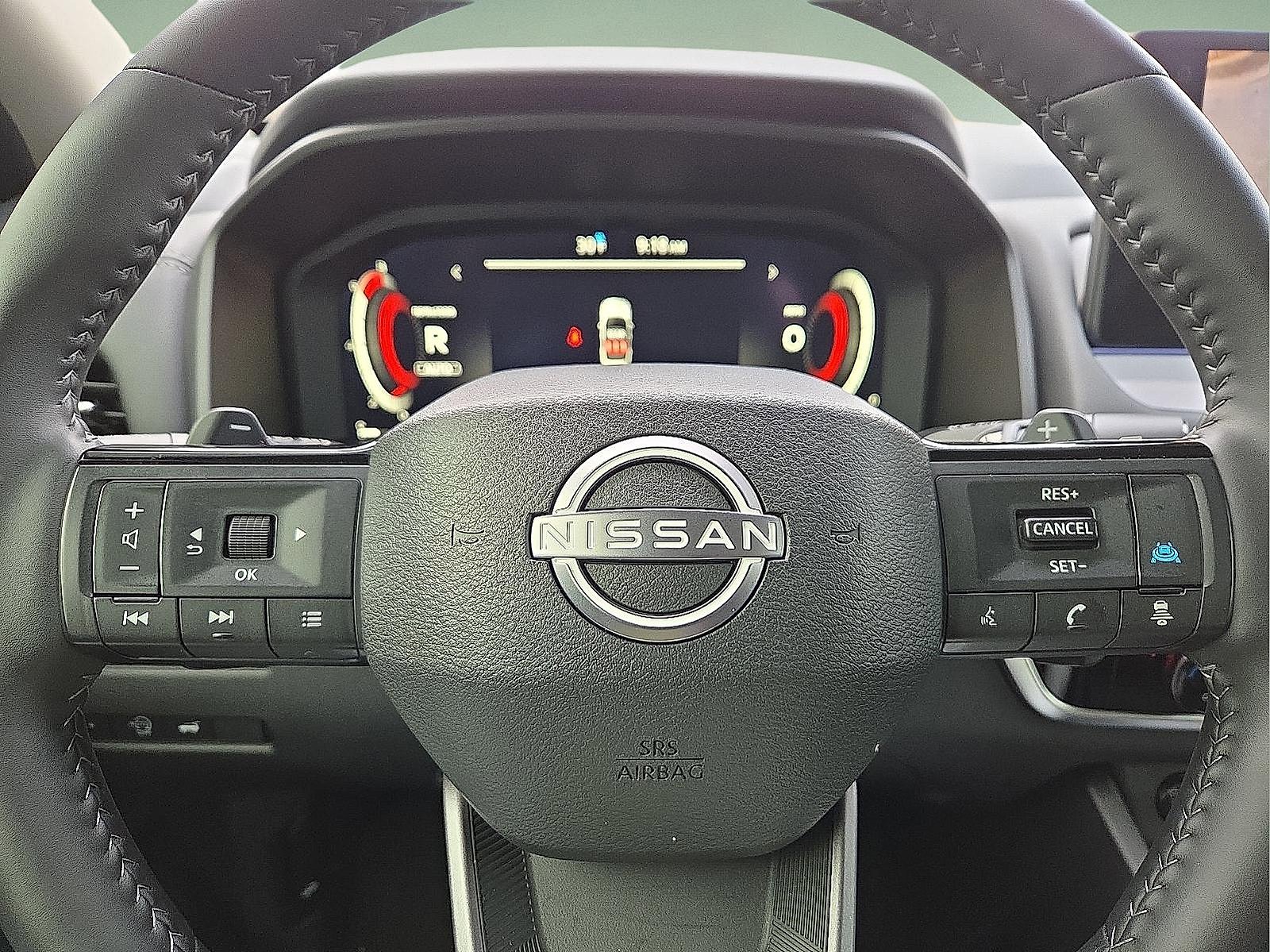 Used 2025 Nissan Rogue SL image 24