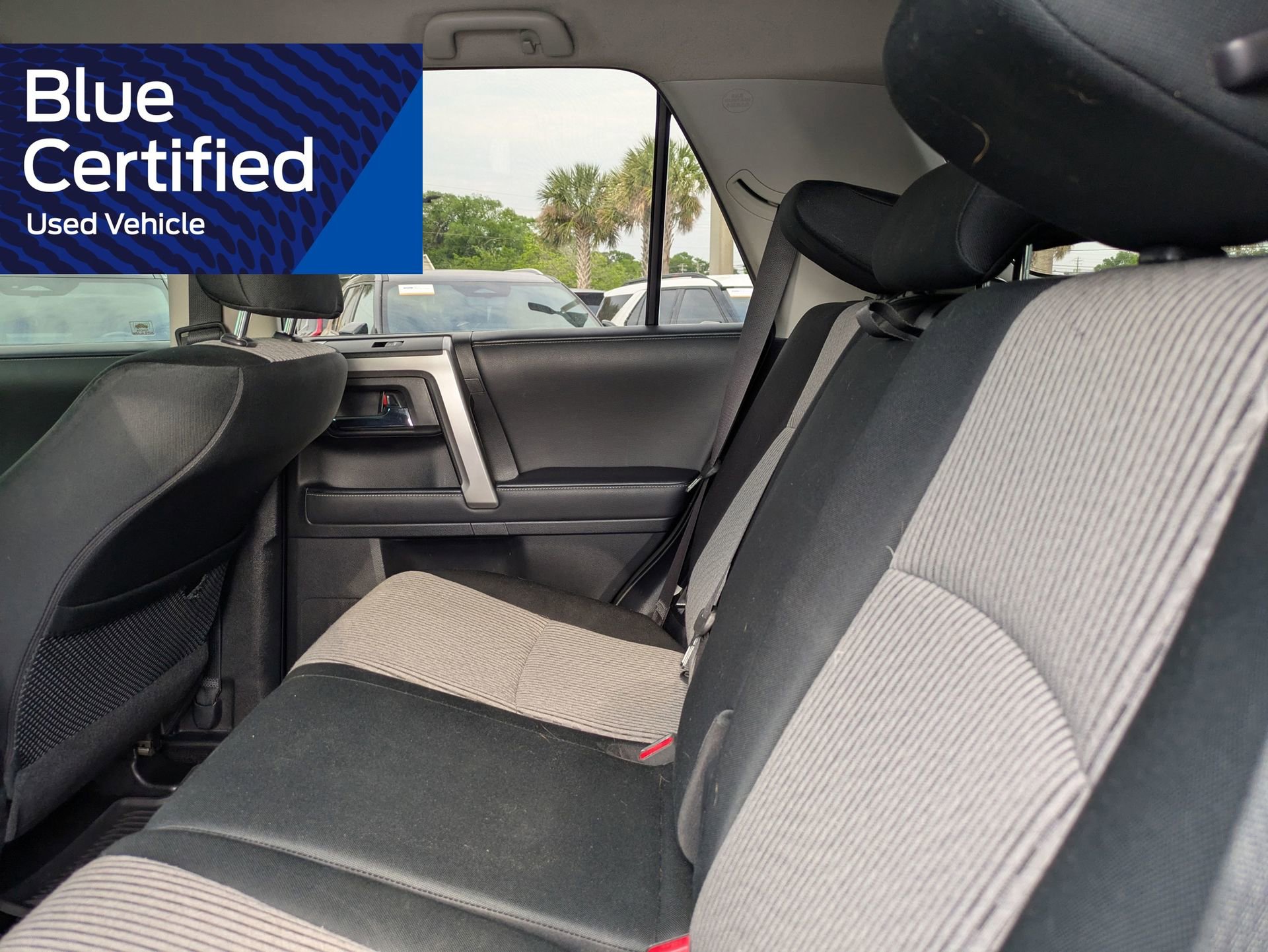 Used 2020 Toyota 4Runner SR5 AWD/4WD image 17