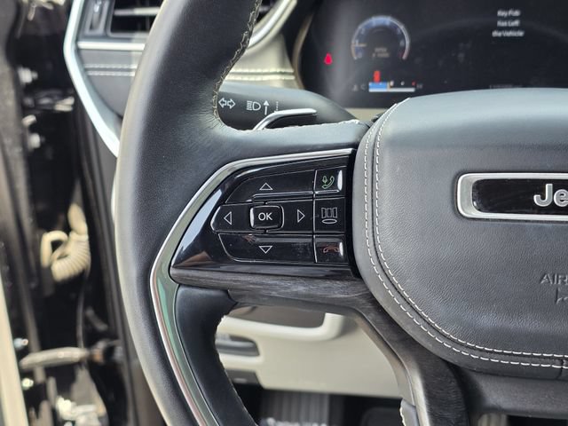 Used 2021 Jeep Grand Cherokee L Overland w/ Luxury Tech Group IV AWD/4WD image 33