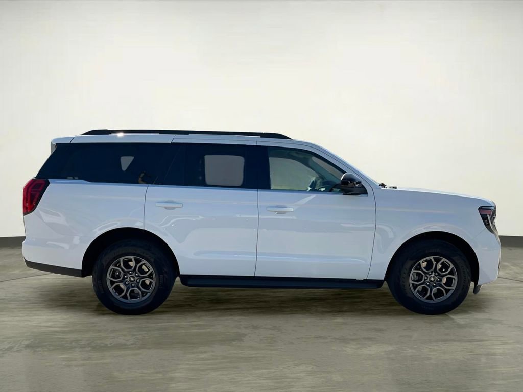 Certified 2025 Ford Expedition Active AWD/4WD image 11