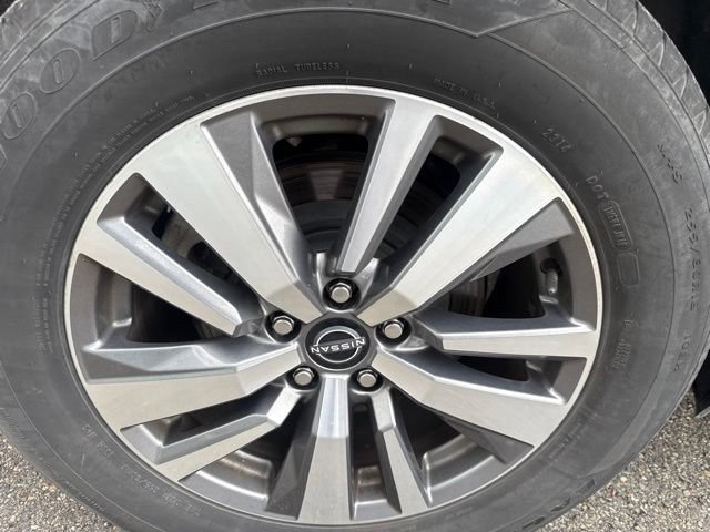 Used 2022 Nissan Pathfinder SL w/ Cargo Package AWD/4WD image 12