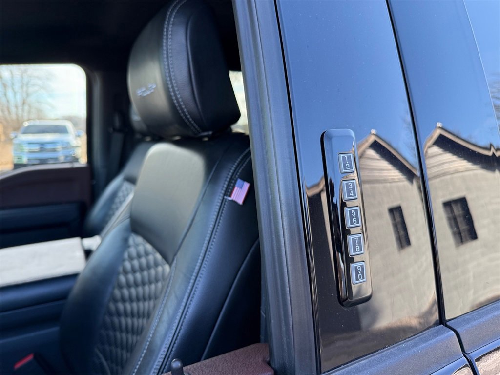 Certified 2022 Ford F150 Lariat w/ Equipment Group 502A High image 27