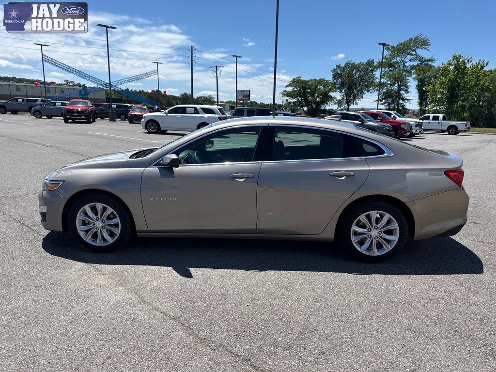 Used 2025 Chevrolet Malibu LT FWD image 3