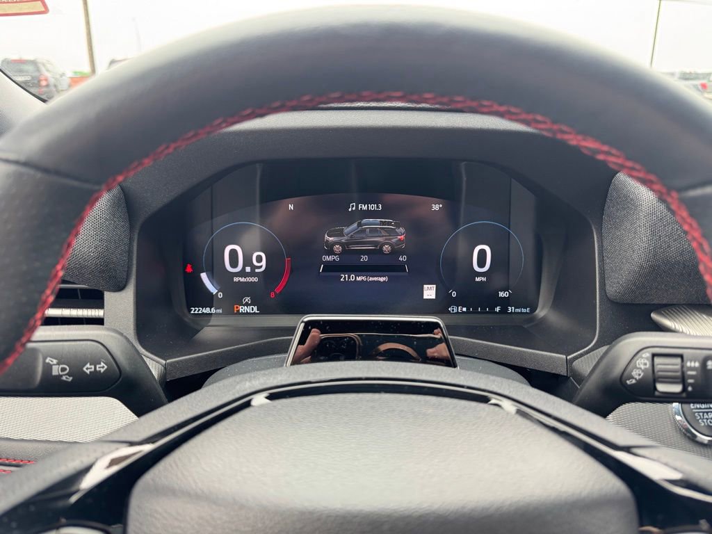 Certified 2025 Ford Explorer ST-Line image 17