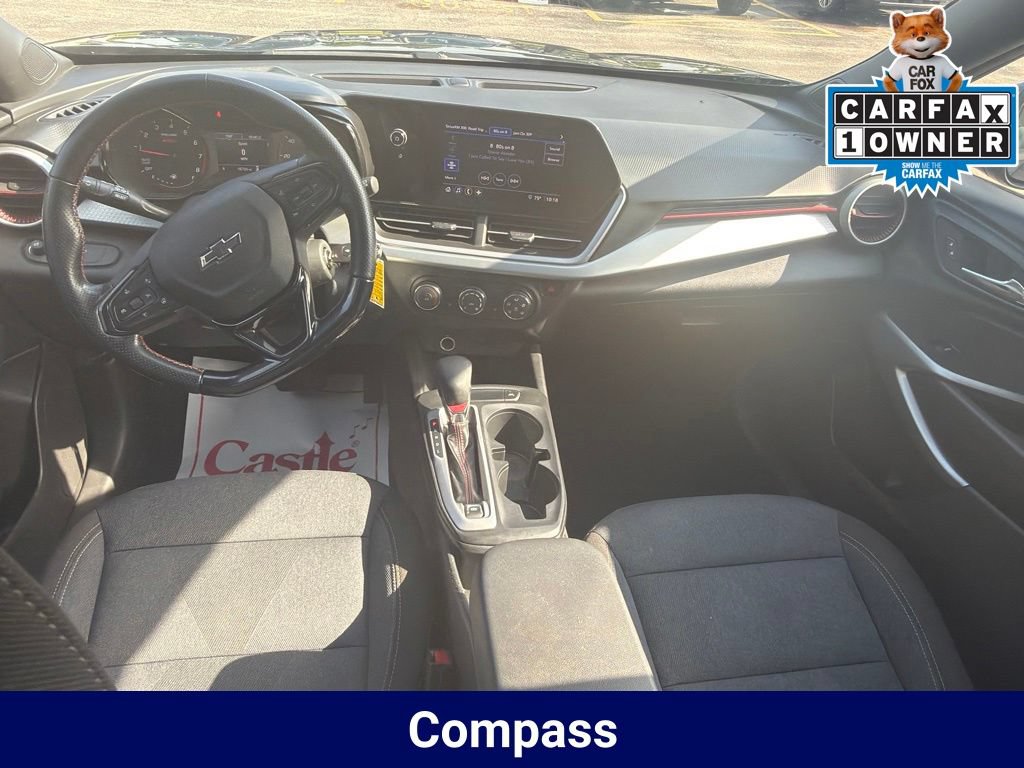Used 2024 Chevrolet Trax RS FWD image 24