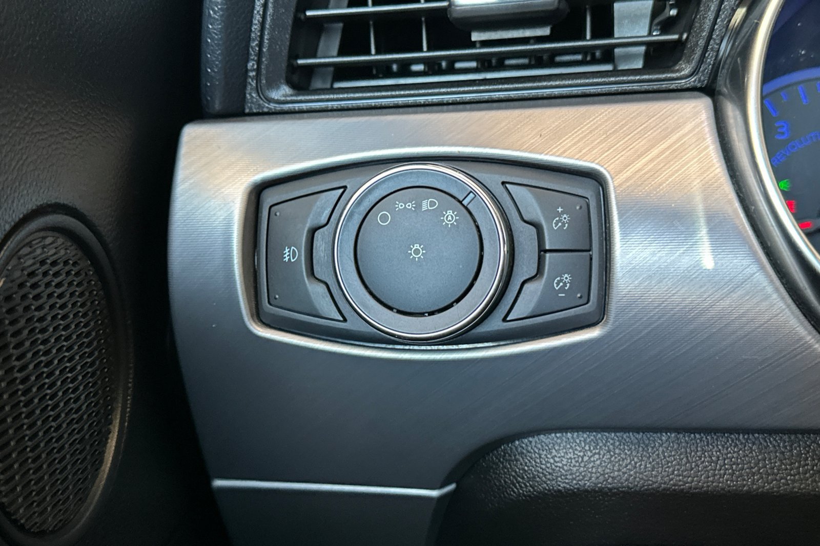 Certified 2020 Ford Mustang GT Premium RWD image 28