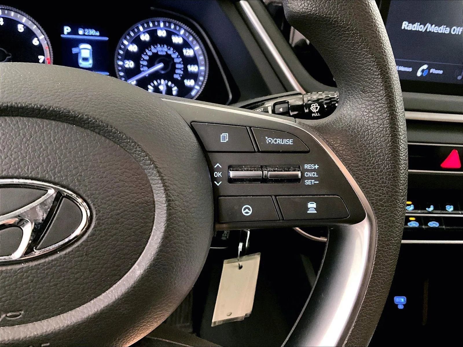 Used 2023 Hyundai Sonata SE FWD image 18