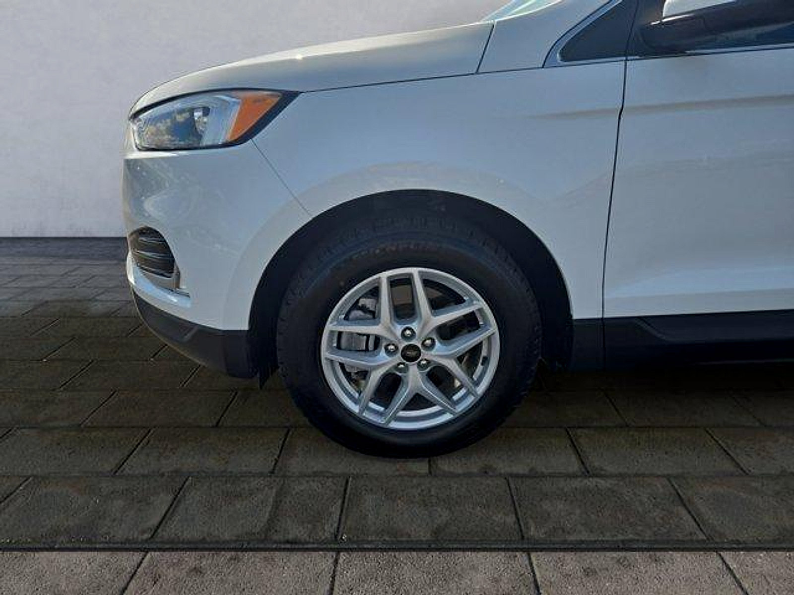 Certified 2024 Ford Edge SEL w/ Convenience Package AWD/4WD image 26